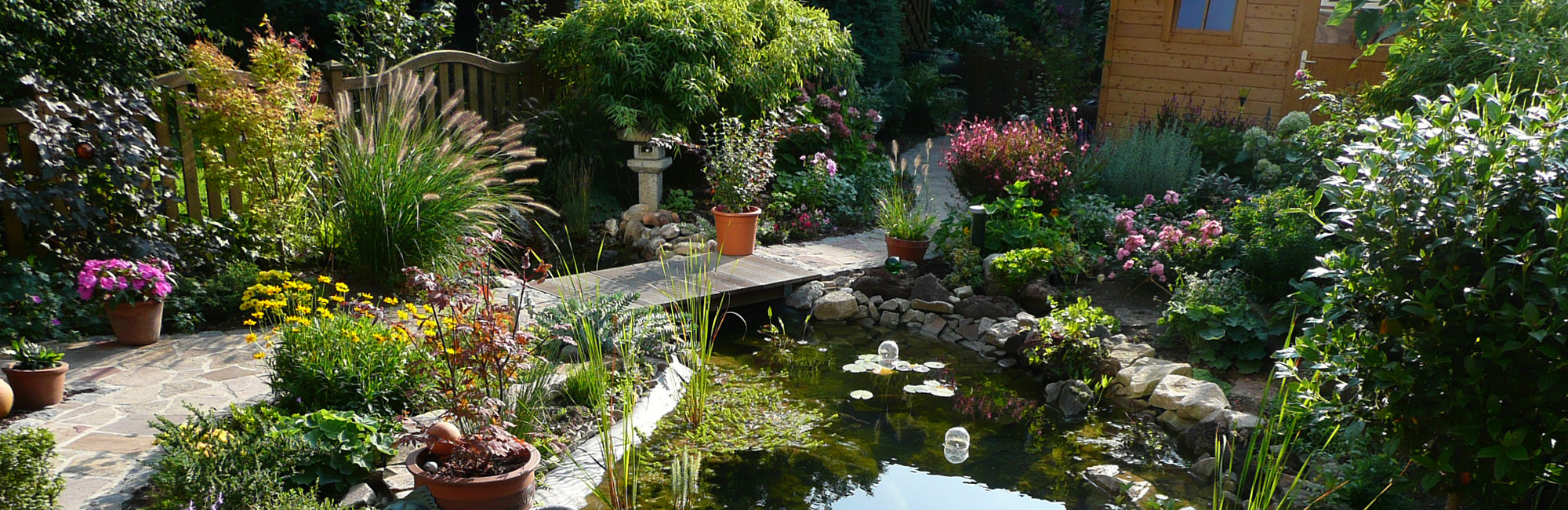 //www.freiraum-garten.com/wp-content/uploads/2016/07/StaudenTeich.jpg